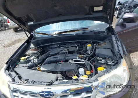 2013 Subaru Forester 2.5X Premium z USA, uszkodzony, nr VIN JF2SHADCXDH416450